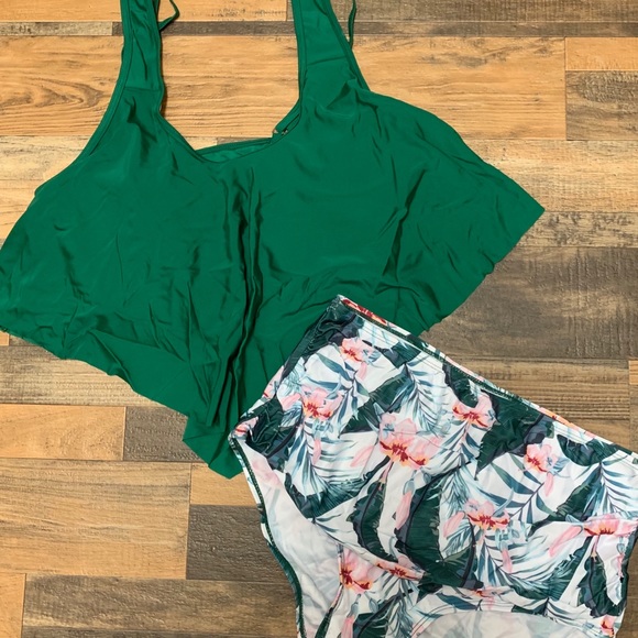 Leaf Print Tankini - Picture 2 of 2